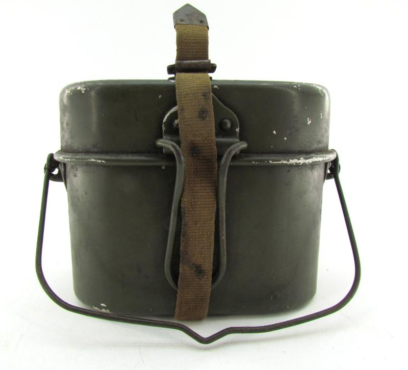 German reissued Italian messkit with Webbing Strap