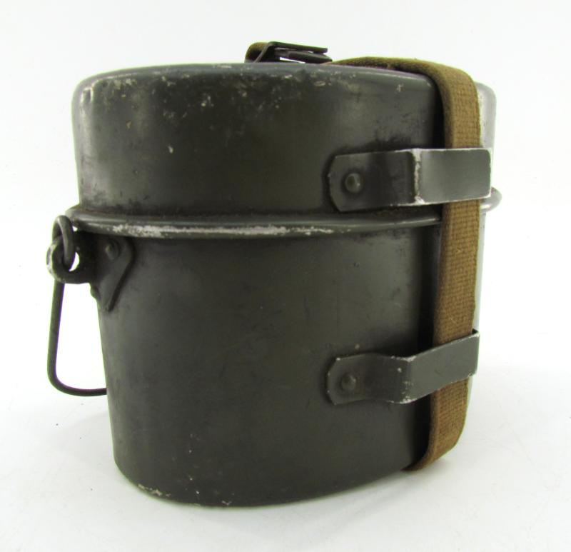 German reissued Italian messkit with Webbing Strap