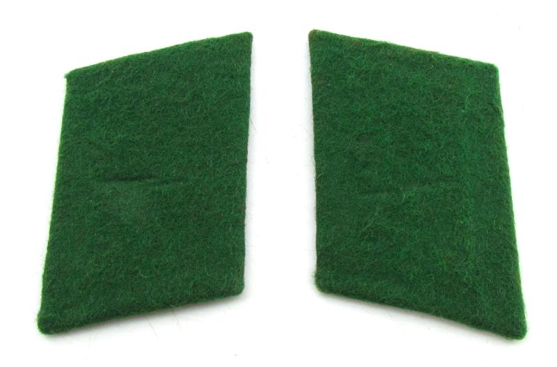 Luftwaffe Field Division collar tabs