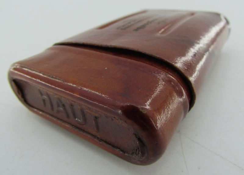 Wehrmacht anti-gas skin detoxification ointment (Hautentgiftungssalble) flask in container