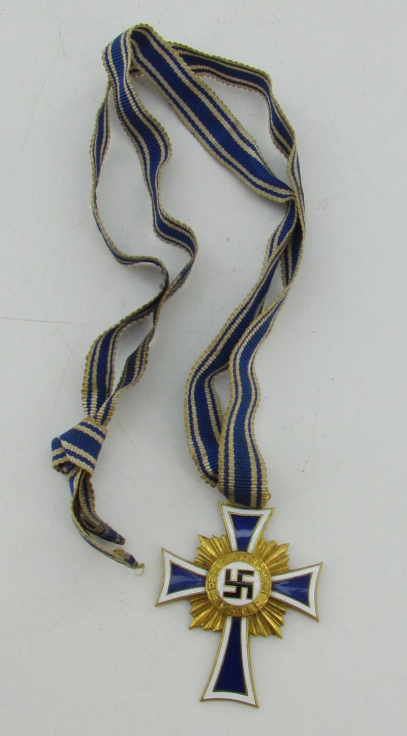 German Mothers Cross in Gold
