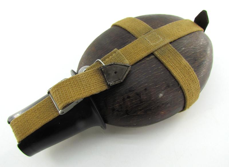 Wehrmacht 'Coconut' M31 Canteen and Cup 'H.R.E.43'