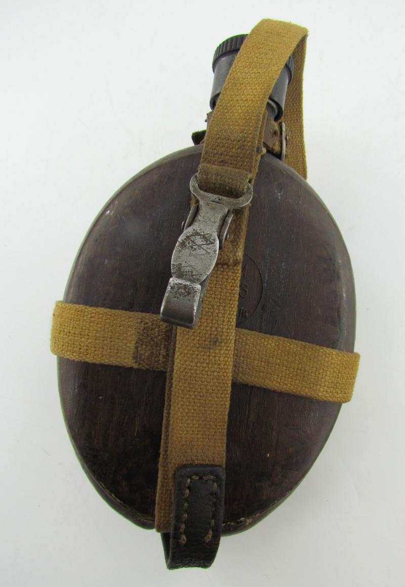 Wehrmacht 'Coconut' M31 Canteen and Cup 'H.R.E.43'
