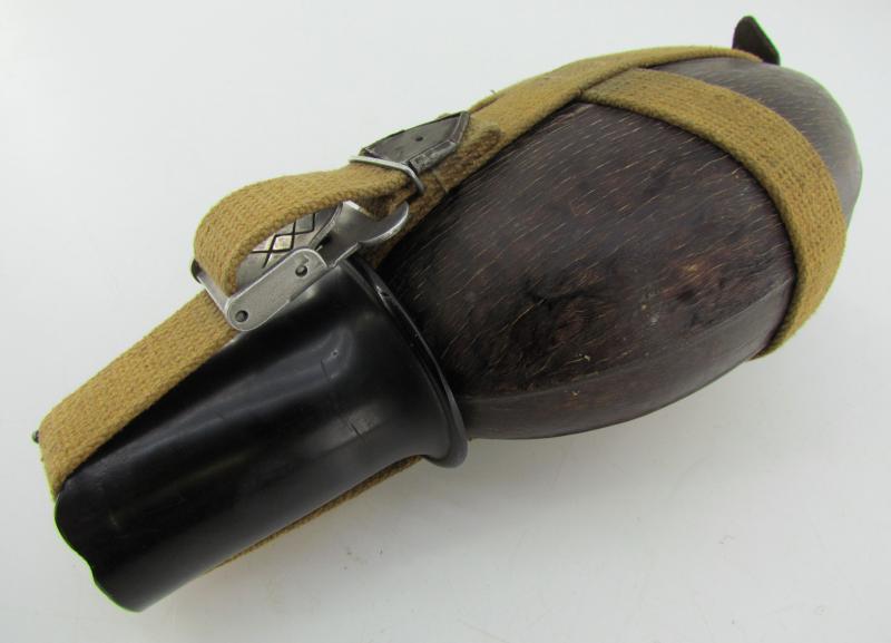 Wehrmacht 'Coconut' M31 Canteen and Cup 'H.R.E.43'