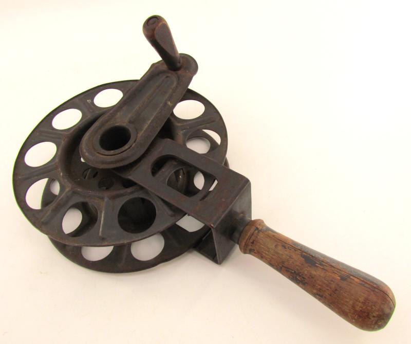 Wehrmacht hand-held Cable Reel 1943