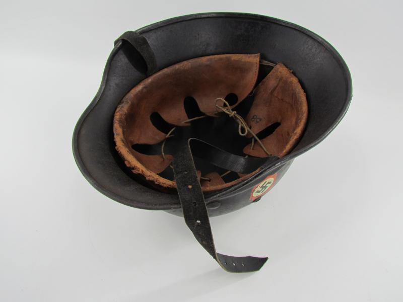 M35 Double Decal Polizei ‘beaded’ Luftschutz Helmet EF66