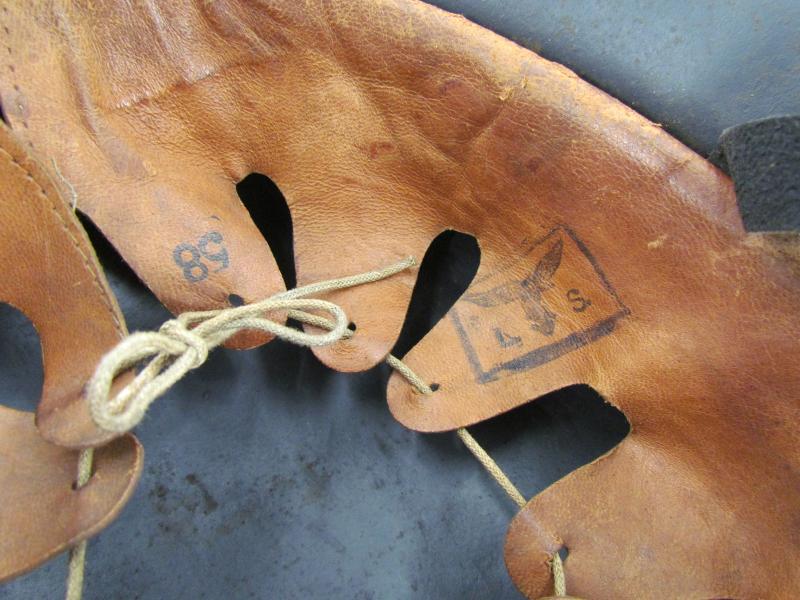 M35 Double Decal Polizei ‘beaded’ Luftschutz Helmet EF66