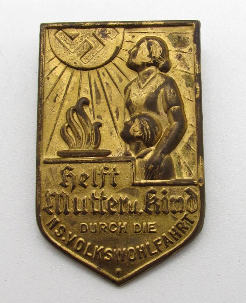 NSV “Help Mother and Child” Donation Badge