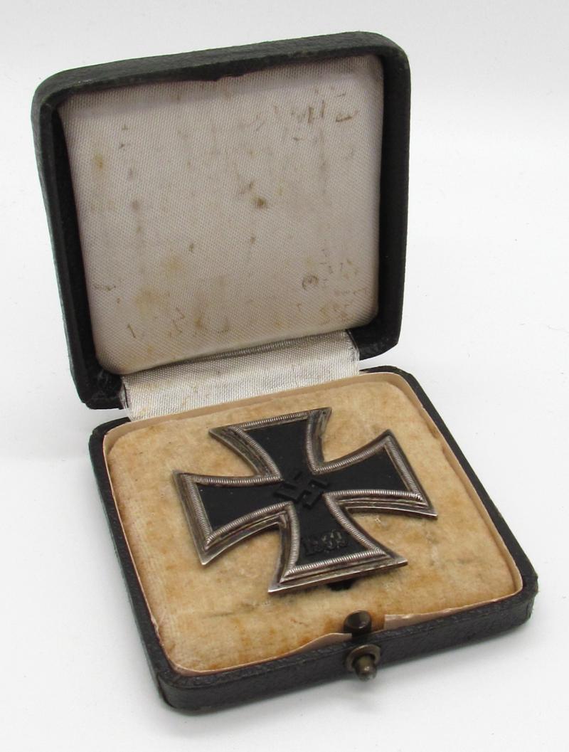 Iron Cross 1st Class ( EK1 ) in Case ( L50 )