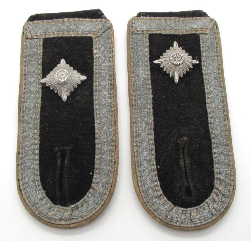 Waffen SS-Oberscharführer Shoulder Boards (Infantry)