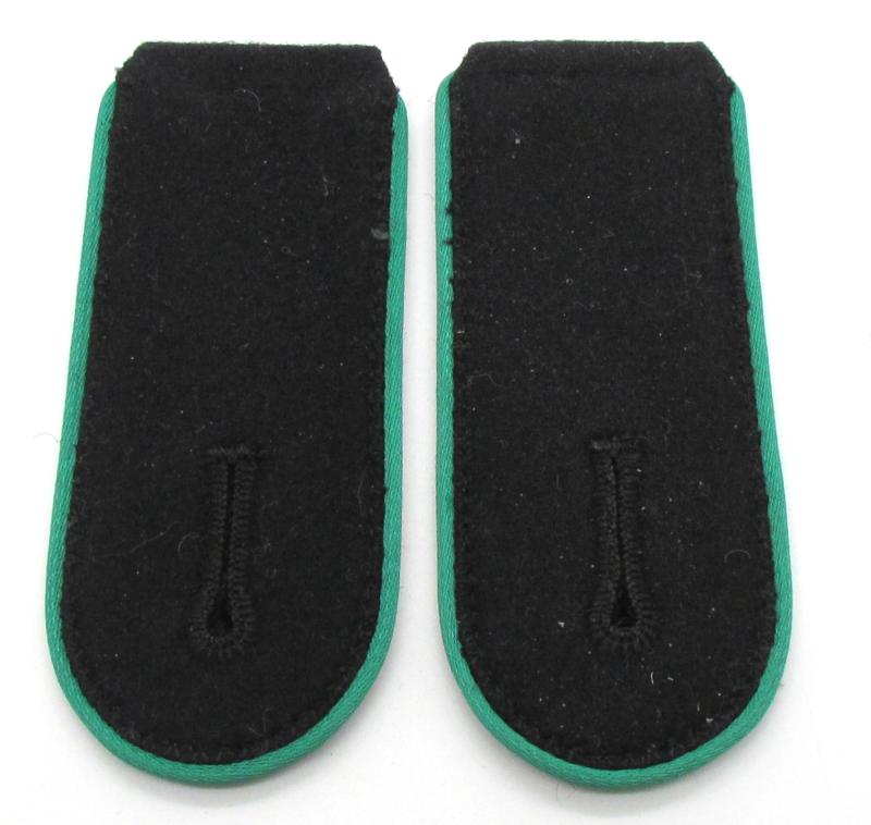 Waffen-SS mountain trooper ‘Gebirgsjäger’ EM/NCO Shoulder Boards